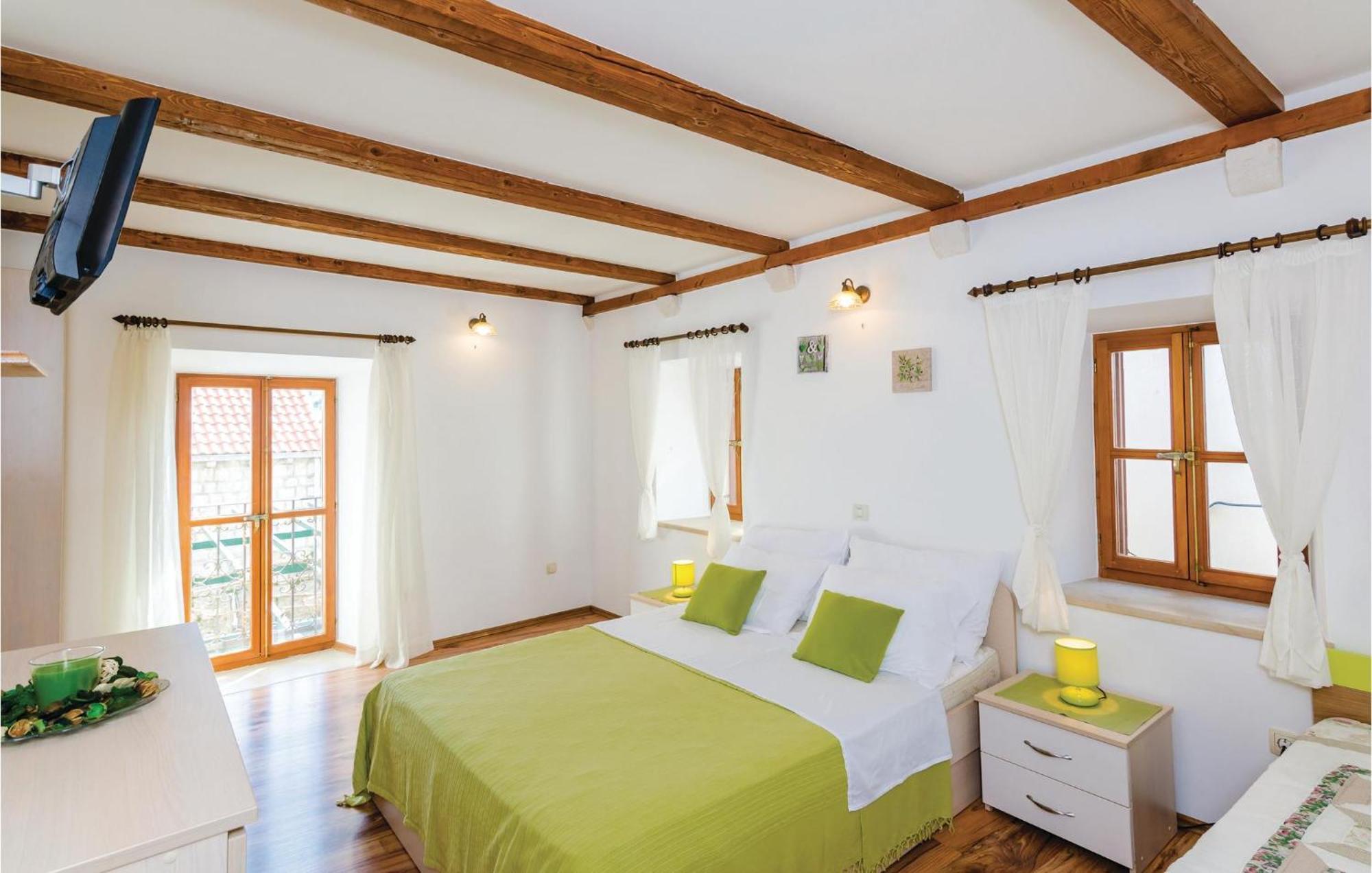 Cozy Home In Slano With Wifi Bagian luar foto