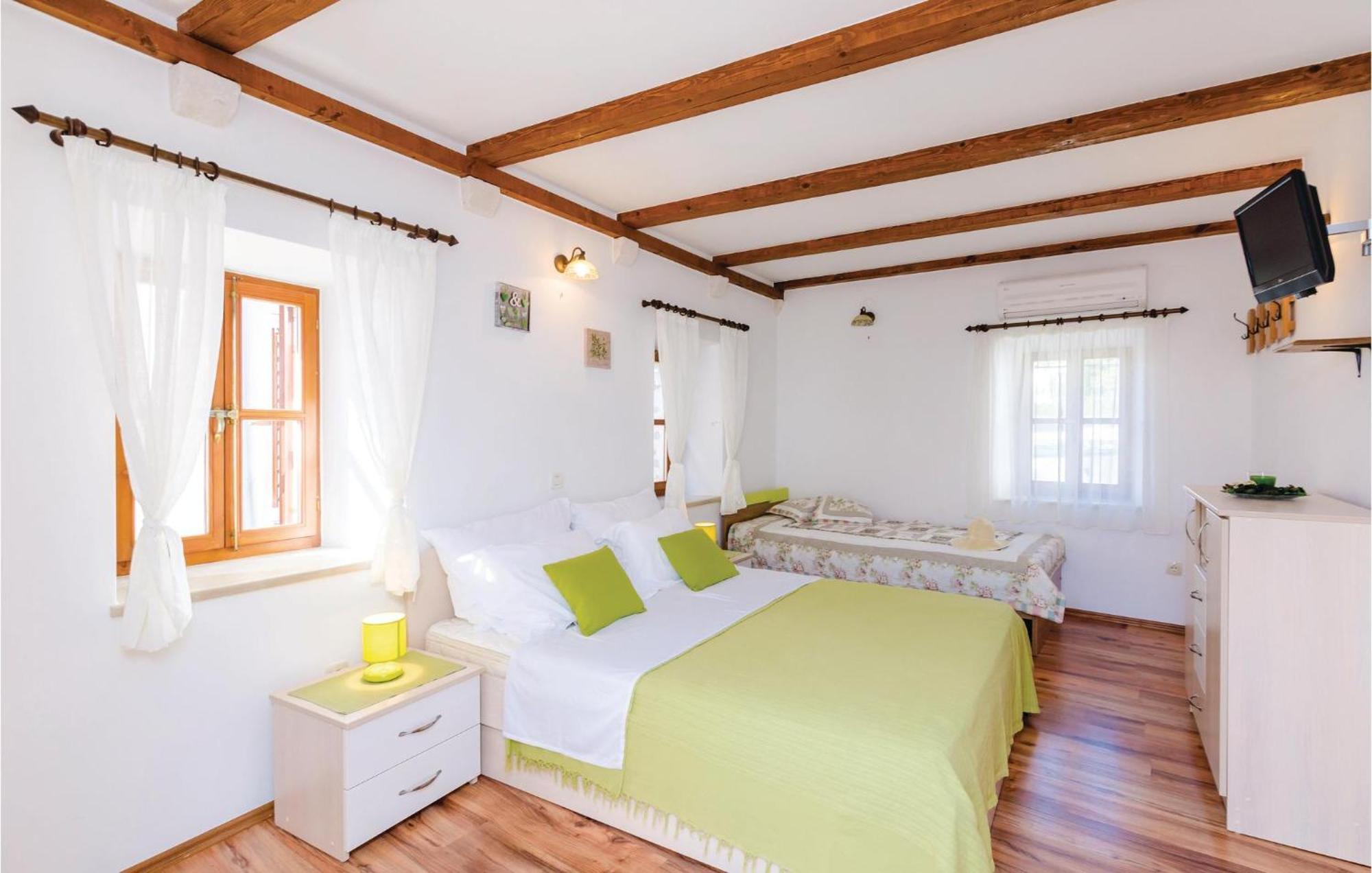 Cozy Home In Slano With Wifi Bagian luar foto